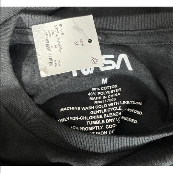 Nwt NASA Long Sleeve Graphic T Shirt - Picture 5 of 6